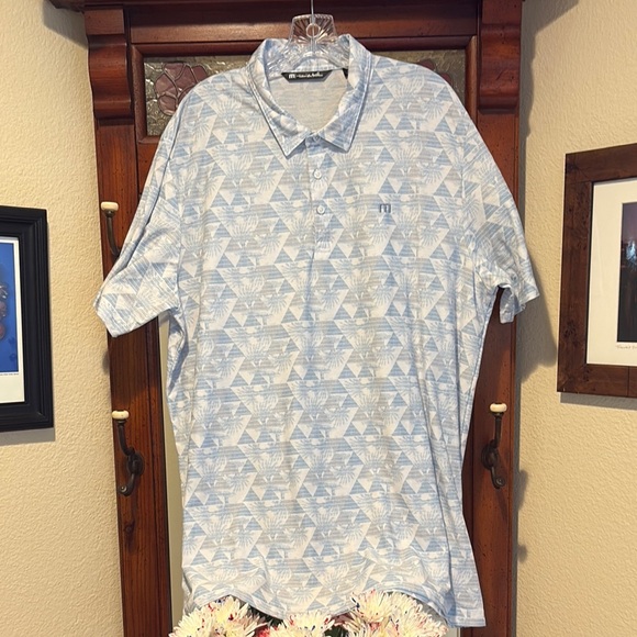 Travis Mathew Polo Shirt Casual Style - Picture 1 of 4